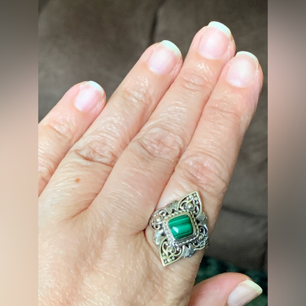 Artisan of India Sterling Silver Malachite Ring - Picture 7 of 13